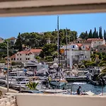 Villa Luxury Unikat With Seaview & Jacuzzi Milna (Brac)